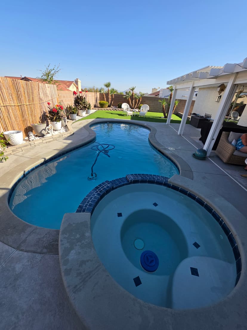 Pool service North LV
